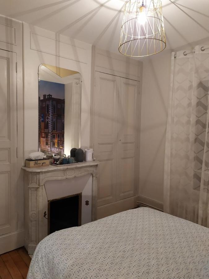 Bed and Breakfast L'Echappee Belle Шартр Екстер'єр фото
